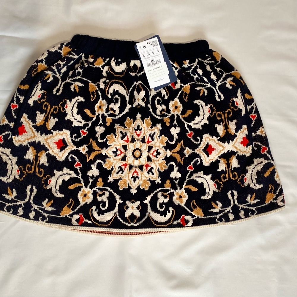 Pull & Bear | Women’s Navy Blue, Cream, Red, Mustard Patterned Skirt| Size S NWT